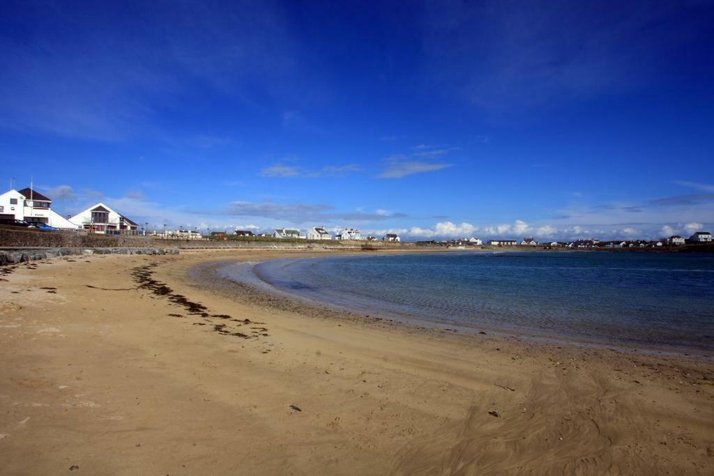 Cae Glas Apartments Holyhead Eksteriør billede